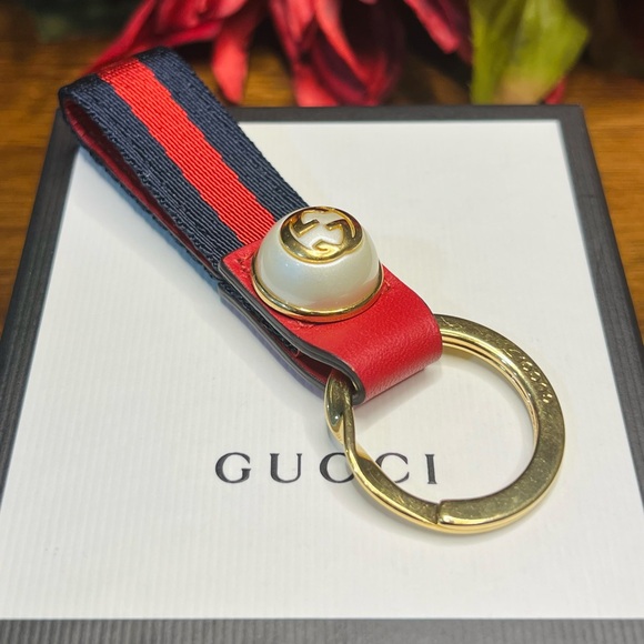 Authentic Gucci Sherryline Key Ring - Full Inclusion - Picture 3 of 9